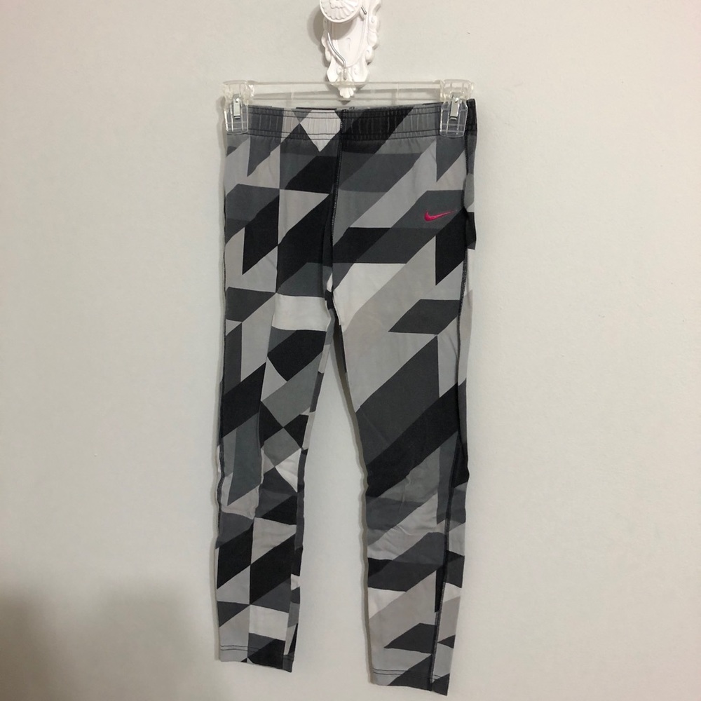Nike leggings for girls size medium.